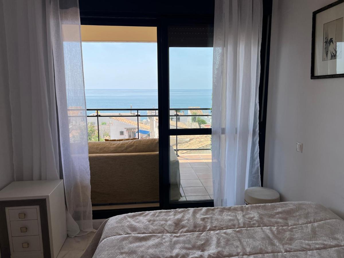 Breathtaking Sea View Apartment
